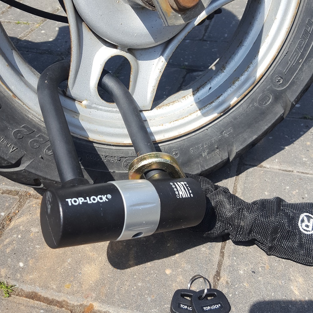 probleem arm Afname Welk kettingslot heb ik nodig voor mijn scooter? | Maxxsloten.nl
